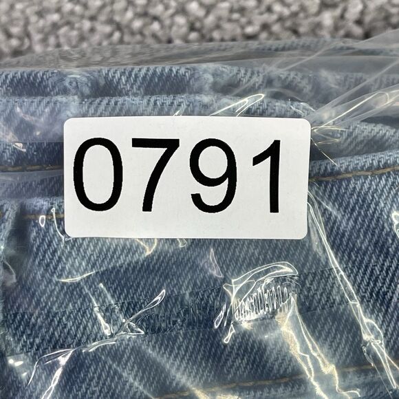 Levi’s 501 Jeans Women’s 24X26 Blue Skinny Mid-Rise Medium Wash Button Fly - Picture 14 of 14